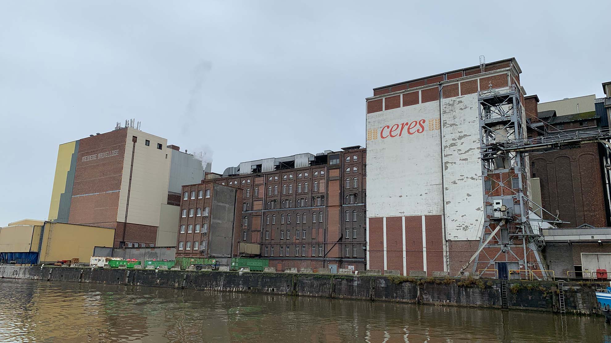 ブリュッセル運河巡り　穀物倉庫　1080